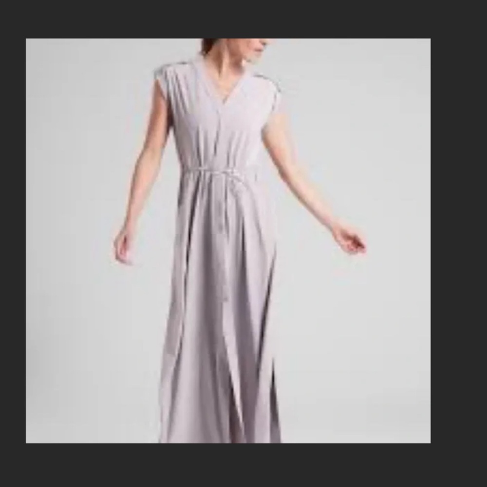 Athleta Mara Maxi Dress pale lilac lavender color Size Medium